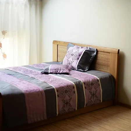- Studio-1 Апартаменти *